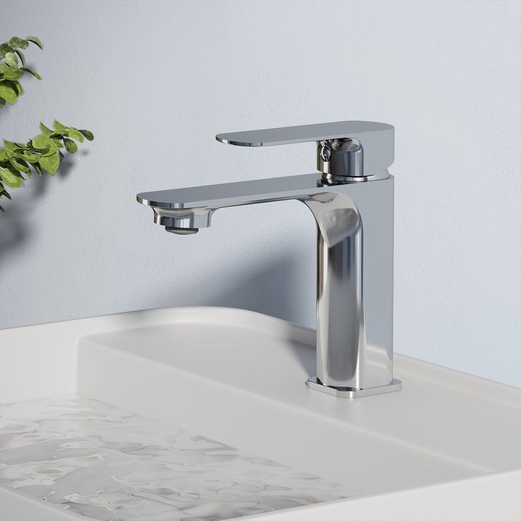 Faucet with a Removable Aerator